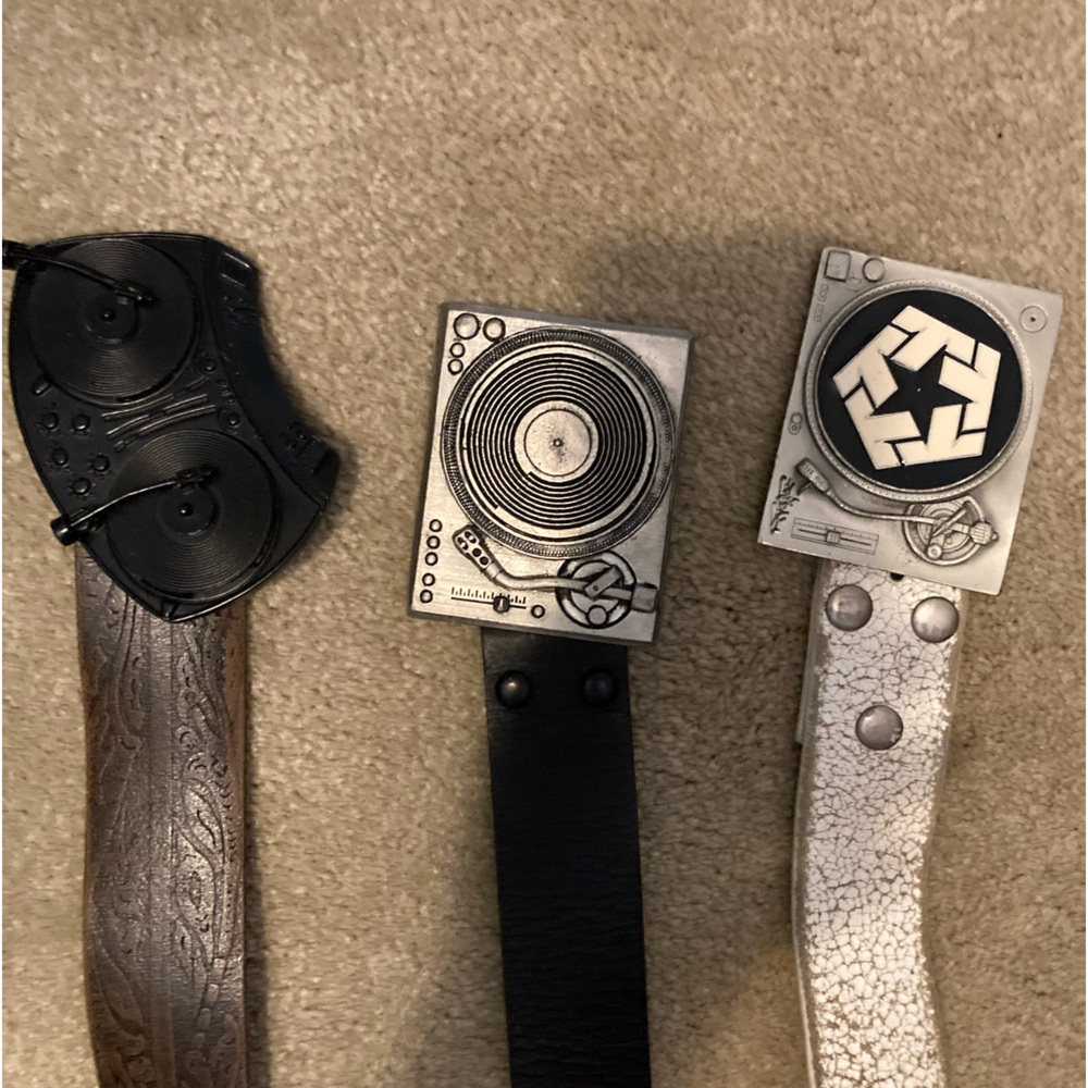 Dj belt buckles with belts